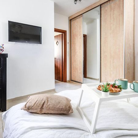 Stunning 2Br Apt W Balcony In City Center By Sea N' Rent Tel Aviv-Jaffa Exterior foto