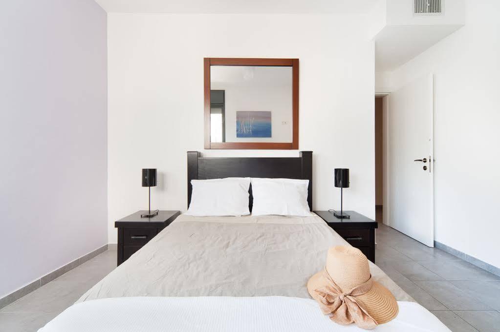 Stunning 2Br Apt W Balcony In City Center By Sea N' Rent Tel Aviv-Jaffa Exterior foto